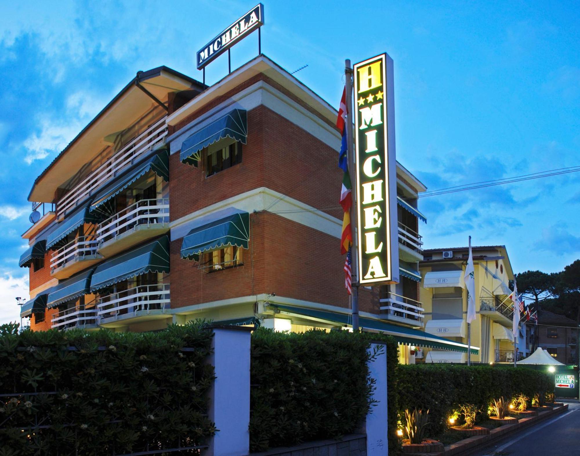Hotel Michela มารีนา ดิ มาซซา ภายนอก รูปภาพ